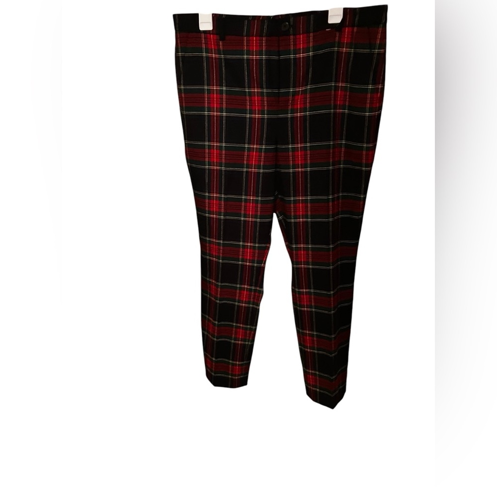 Plaid NWT Holiday pants
